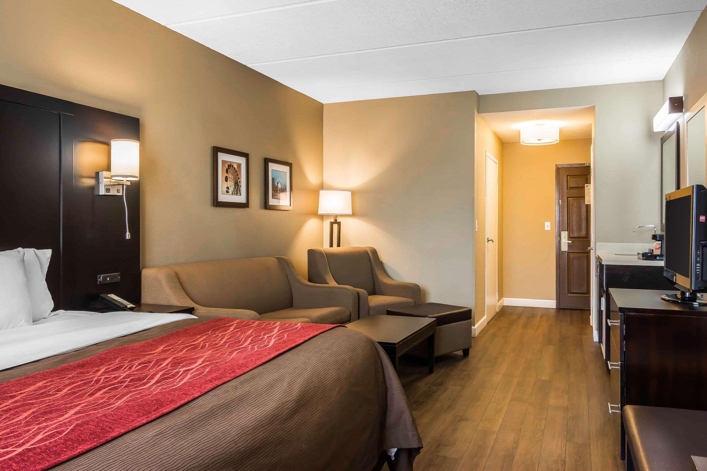 Comfort Inn&Suites near Six Flags Lithia Springs Eksteriør bilde