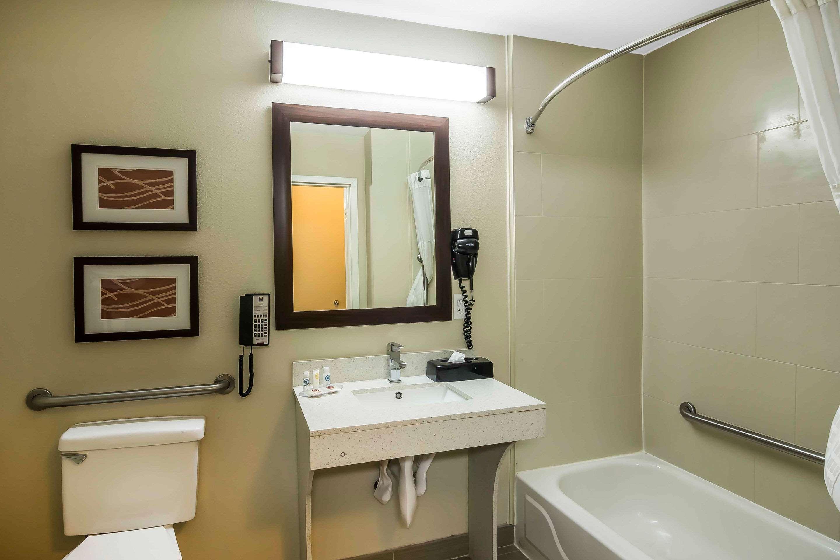 Comfort Inn&Suites near Six Flags Lithia Springs Eksteriør bilde