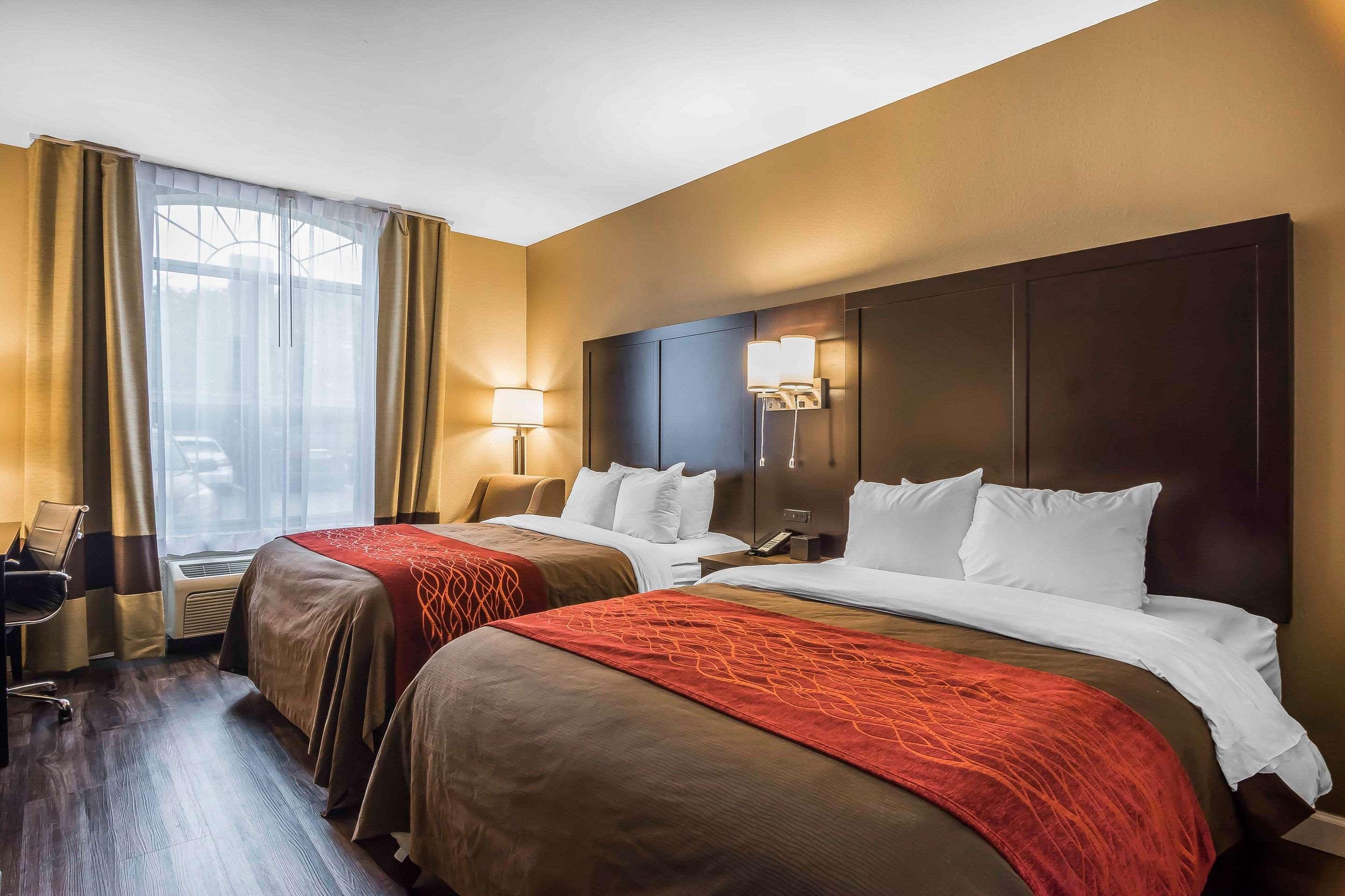 Comfort Inn&Suites near Six Flags Lithia Springs Eksteriør bilde