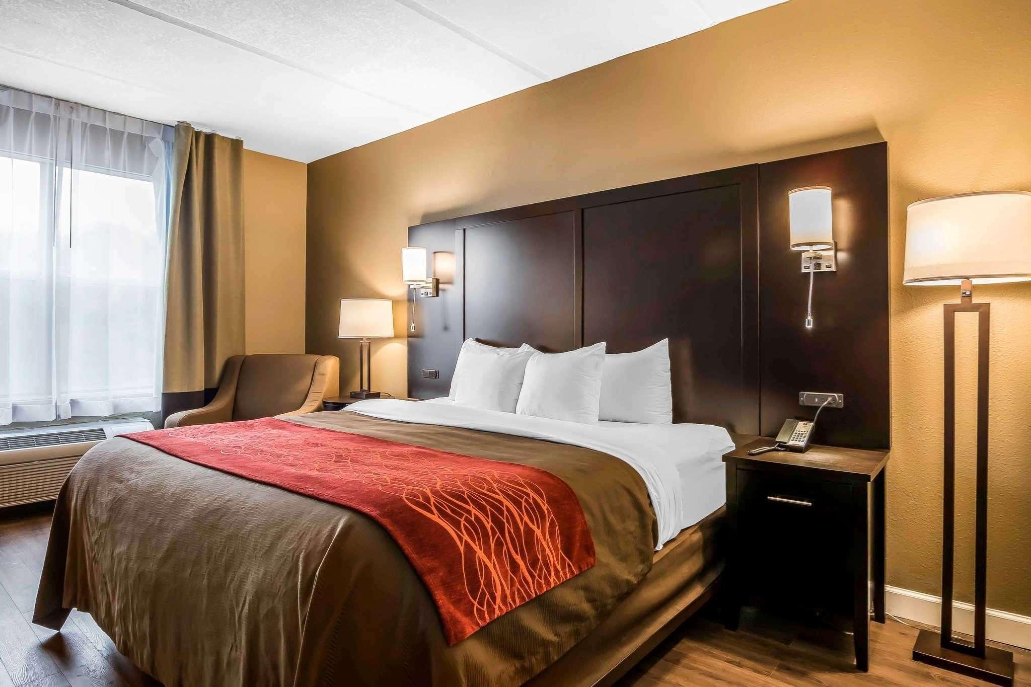 Comfort Inn&Suites near Six Flags Lithia Springs Eksteriør bilde
