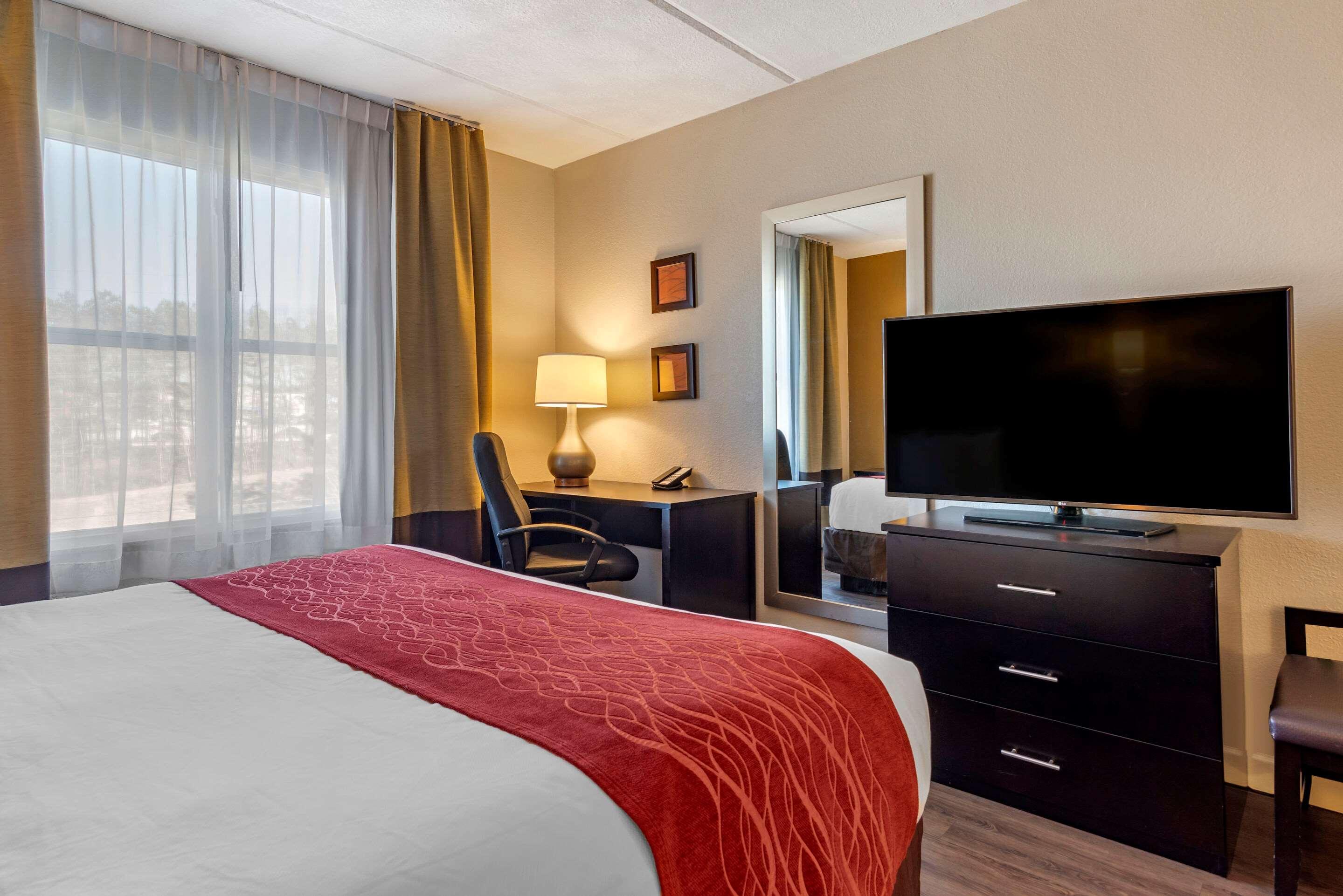 Comfort Inn&Suites near Six Flags Lithia Springs Eksteriør bilde