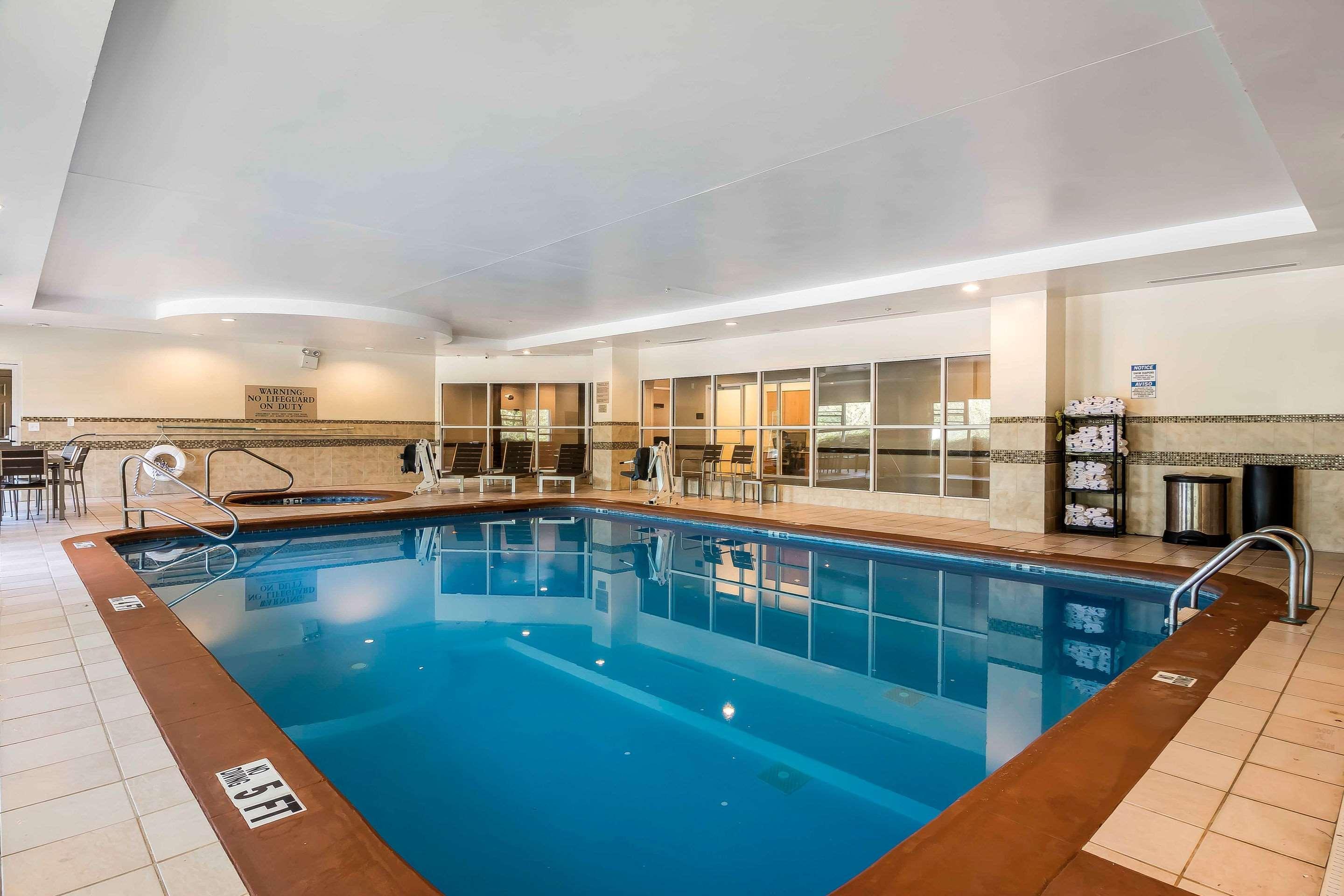 Comfort Inn&Suites near Six Flags Lithia Springs Eksteriør bilde