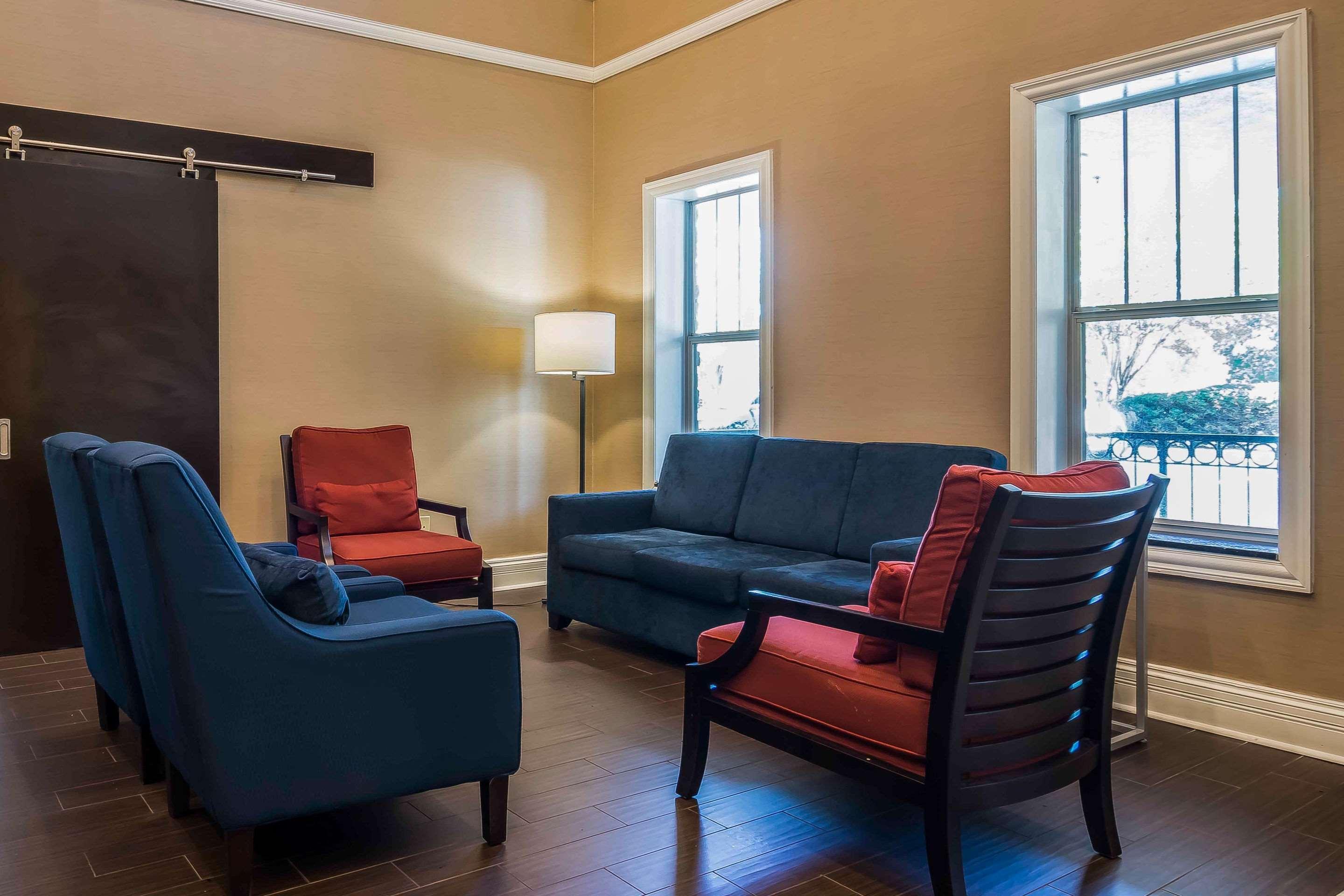 Comfort Inn&Suites near Six Flags Lithia Springs Eksteriør bilde