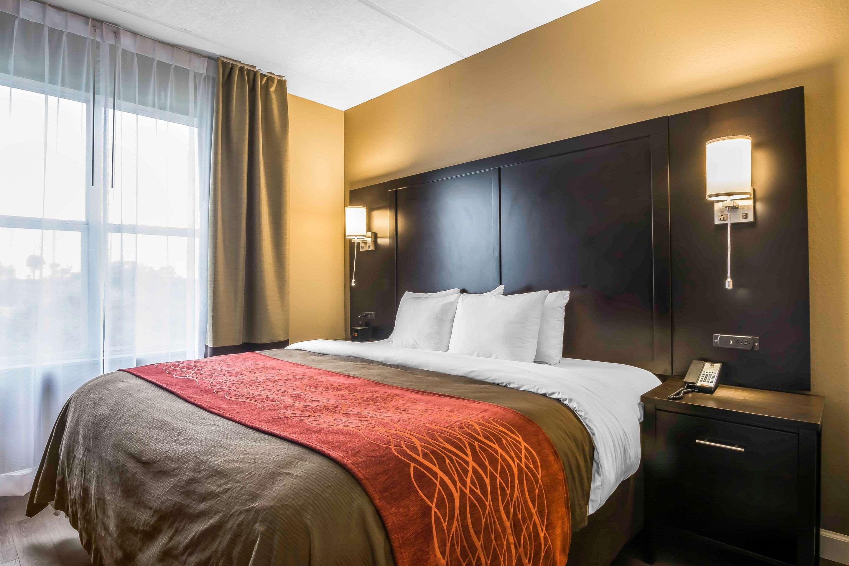 Comfort Inn&Suites near Six Flags Lithia Springs Eksteriør bilde
